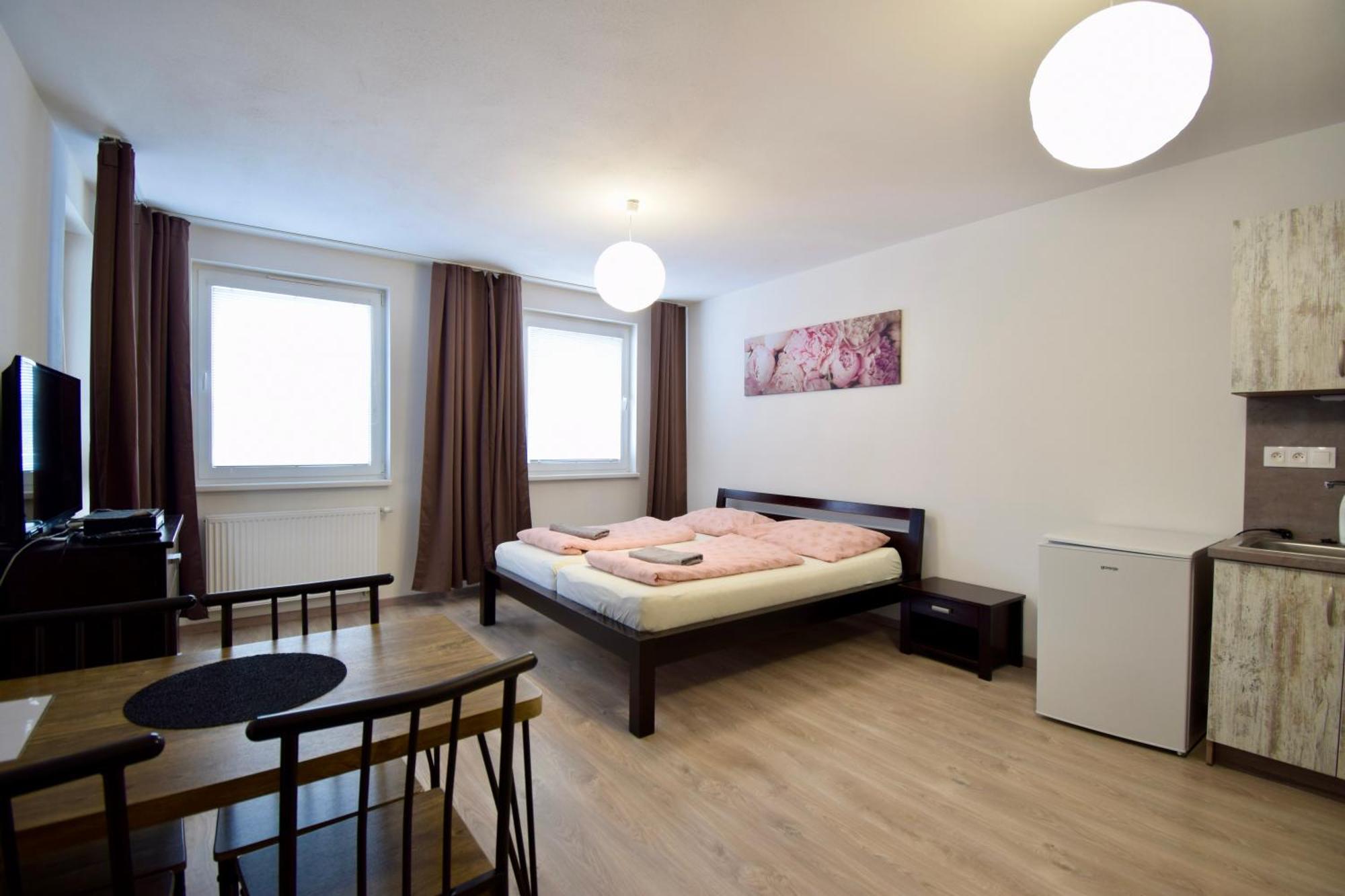 Apartman Zlatovska 22B Trenčín Buitenkant foto
